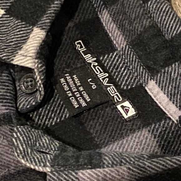 Quicksilver Men’s flannel - Picture 4 of 7